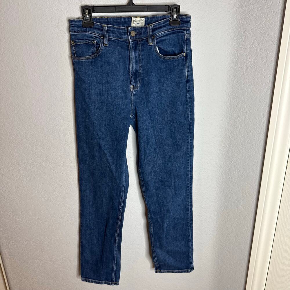 Faherty skinny is mid rise jeans